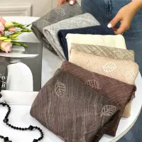 استخدام مدل عکاسی  و فروشنده