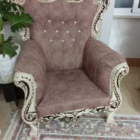 مبل سلطنتی 9نفره ومیزنهارخوری 6نفره جلومبلی وعسلی