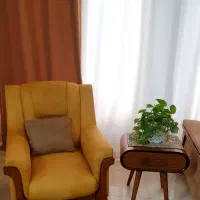مبلمان ۷نفره به همراه جلو مبلی و ۳عسلی میز غذاخوری