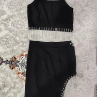 تعدادی لباس مجلسی و پافر