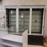 ویترین مغازه