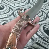 خنجر کلکسیونی تیغه فلزی سالم