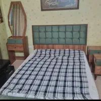 تخت و میز ارایش در حد نوو