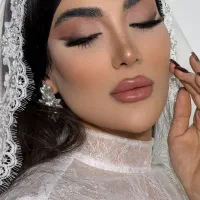 خدمات میکاپ حرفه ای در سالن زیبایی زن
