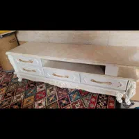 میزتلویزیون سفید