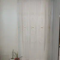 پرده به همراه کتیبه