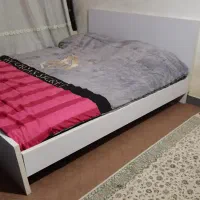تخت دونفره