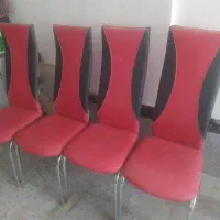 چهار تا صندلی