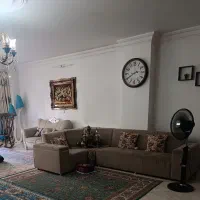 دو دست مبل یک دست ۷ نفره با دوتا میزبان صندلی و ال