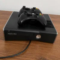 ایکسباکس 360 اسلیم تمیز با ۲ دسته
