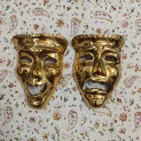دیوارکوب خنده و گریه برنجی