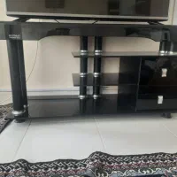 میز تلویزین شیشه ای