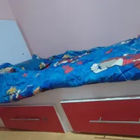 سرویس خواب بچه و تعدادی وسایل منزل|تخت و سرویس خواب|شاهین‌شهر, خانه کارگر|دیوار
