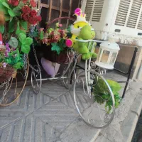 جاگلدانی تزئینی سه چرخه فرفرژه