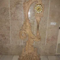 ساعت چوبی ومنبت شده