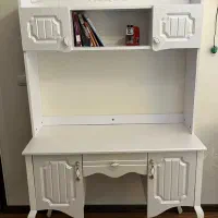 میز تحریر و کتابخانه شیک