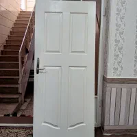 یک جفت درب چوبی درحدنو