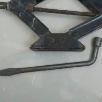 جک‌و اچار چرخ