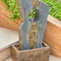 آب نمای صخره ای