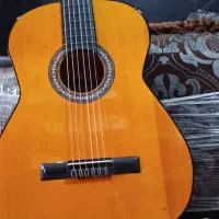 گیتار والنتین