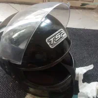 کلاه کاسکت تمیز