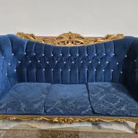 مبل کلاسیک چوب راش به علت کمبود جا به فروش می‌رسد