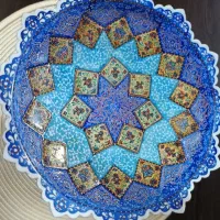 جام مسی پایه دار، میناکاری