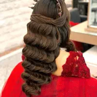 ارائه شنیون و میکاپ سیار با تخفیف ویژه