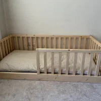 تخت مونته سوری چوب روس و شلف مخفی