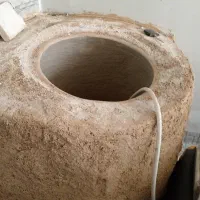 یک تنور گلی. ب فروش می‌رسد