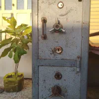 گاو صندوق دو طبقه