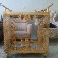 میز کنار سالنی