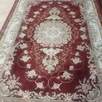فرش و پشتی
