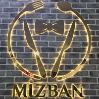 آشپز حرفه ای و صندوق دار  جهت کار در کترینگ