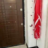 آباژور ایستاده