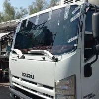 شیشه اتومبیل