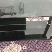 میز تلویزیون  شیشه‌ای