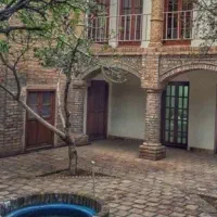 منزل دوطبقه