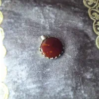 مدال عقیق یمن سرخ اصیل با نقش طبیعی (شجردار)
