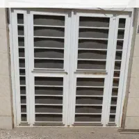 درب حیاط آهنی