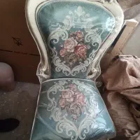 مبل نیمه سلطنتی