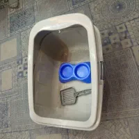 ظرف غذا و خاک گربه