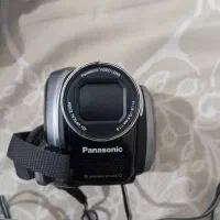 یک عدد دوربین فیلم برداری برند Panasonic