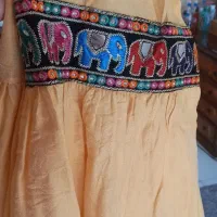 شال کارشده مزونی