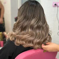 رنگ مو اقتصادی و حرفه ای+هدیه ویژه رنگ