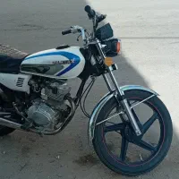 موتور سیکلت همتاز