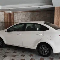 جک J4 مدل ۱۴۰۲ در حد صفر با گارانتی