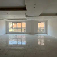 آپارتمان ۲۲۸ متری تک واحدی در قلب شهر