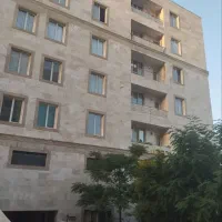 110 متری سه خوابه ولی عصر شمالی ورد آورد