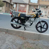 موتور 1404هست 150سی سی
